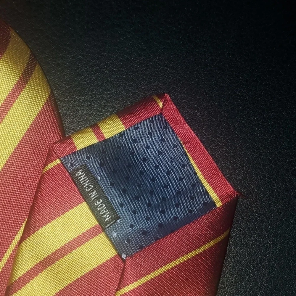 Harry Potter Classic Red and Gold Striped boy’s Unisex Tie‎ 12-1/2